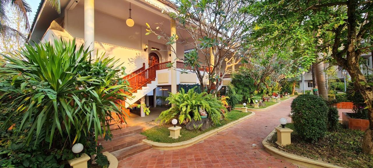 Phu Pha Phung Resort Suan Phueng Exterior photo