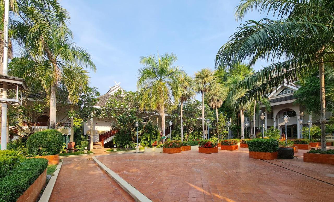 Phu Pha Phung Resort Suan Phueng Exterior photo