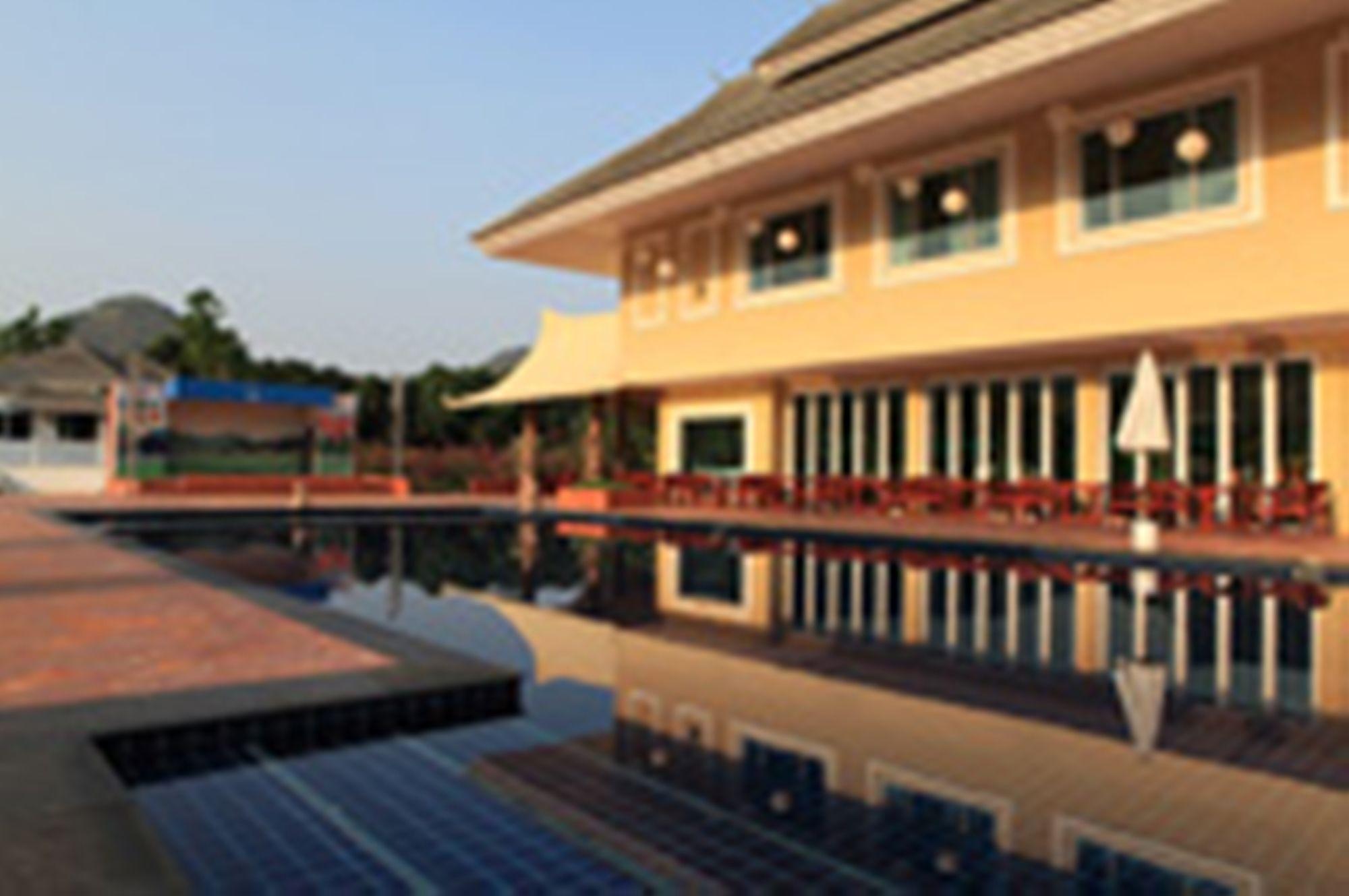 Phu Pha Phung Resort Suan Phueng Exterior photo